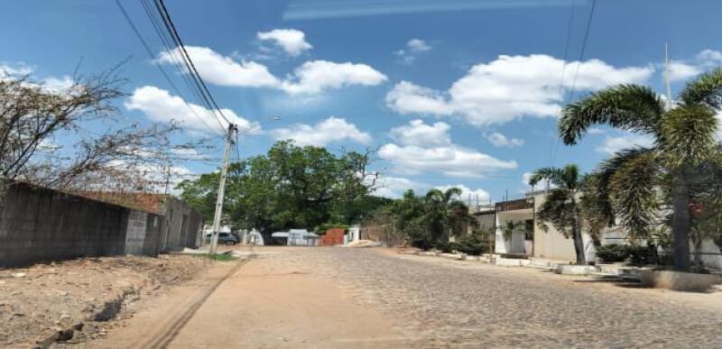 Foto 3 de 8: Casa em leilão em Juazeiro Do Norte - CE, bairro Leandro Bezerra — LOTE 016 Casa Lote 20 Quadra B - 179,32m² - Bairro Leandro Bezerra - Juazeiro do Norte/CE
