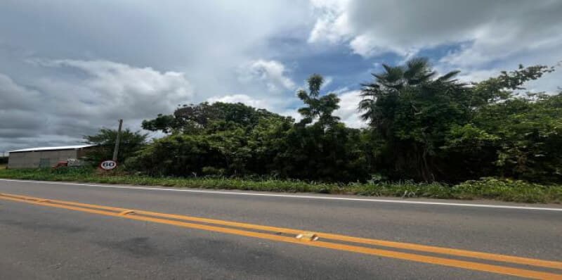 Foto 1 de 8: Terreno em leilão em Iguatu - CE — LOTE 028 Terreno Urbano 5.862,82m² - Rodovia CE-375 - Iguatu/CE
