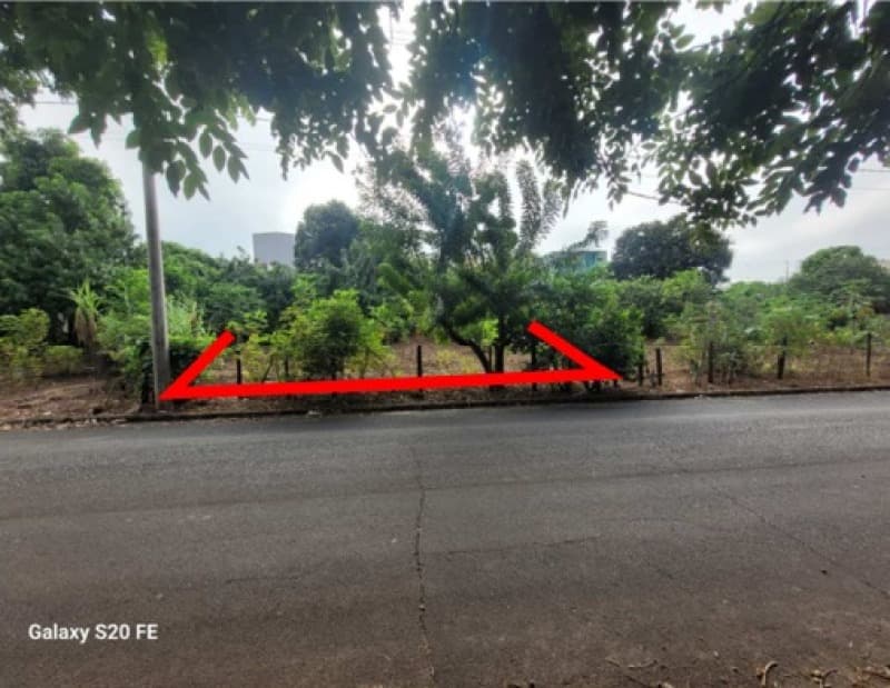 Foto 3 de 4: Terreno em leilão em José Bonifácio - SP, bairro Vila da Saudade — LOTE 008 Imóvel pertencente a Matrícula Imobiliária n° 11.835 do Cartório de Registro de Imóveis da