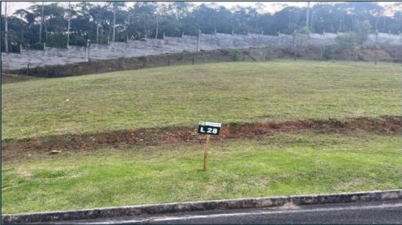 Foto 2 de 5: Terreno em leilão em Camboriú - SC — LOTE 001 UM TERRENO DE 487M² NO CONDOMINIO RESIDENCIAL PARQUE DO LAGO