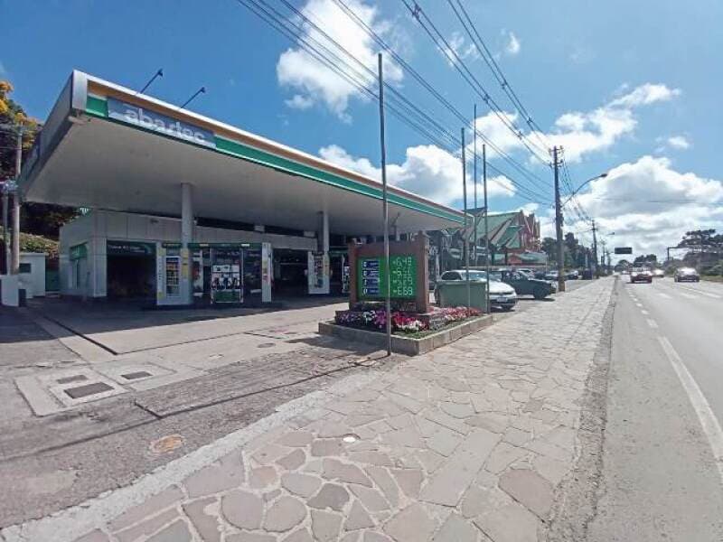 Foto 6 de 6: Terreno em leilão em Gramado - RS, bairro Vila Suíça — LOTE 001 Terreno com Edificações e Posto de Gasolina - Bairro Vila Suíça -Gramado/RS
