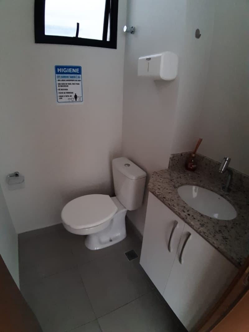 Foto 7 de 7: Comercial em leilão em Curitiba - PR — LOTE 001 CONJUNTO COMERCIAL 61