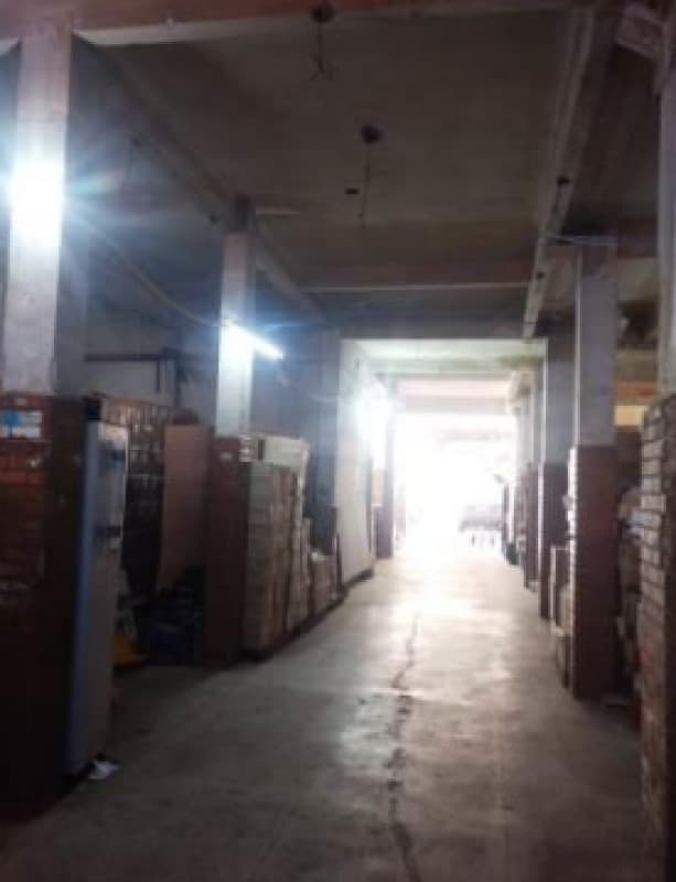 Foto 3 de 12: Comercial em leilão em Curitiba - PR — LOTE 005 Prédio com 4 Pavimentos