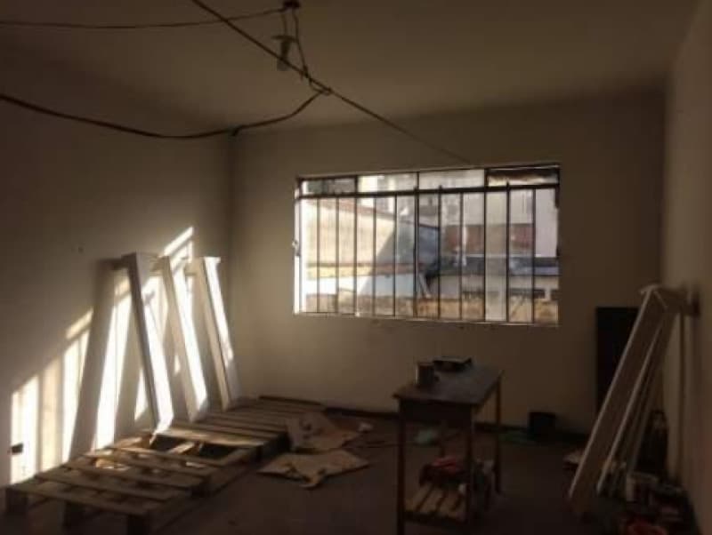 Foto 8 de 12: Comercial em leilão em Curitiba - PR — LOTE 005 Prédio com 4 Pavimentos