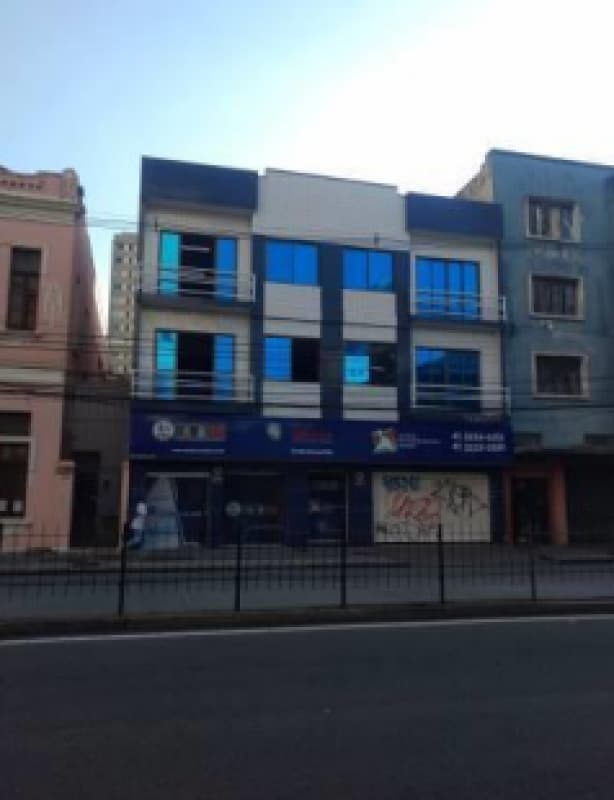Foto 1 de 19: Comercial em leilão em Curitiba - PR — LOTE 006 Prédio com 3 Pavimentos