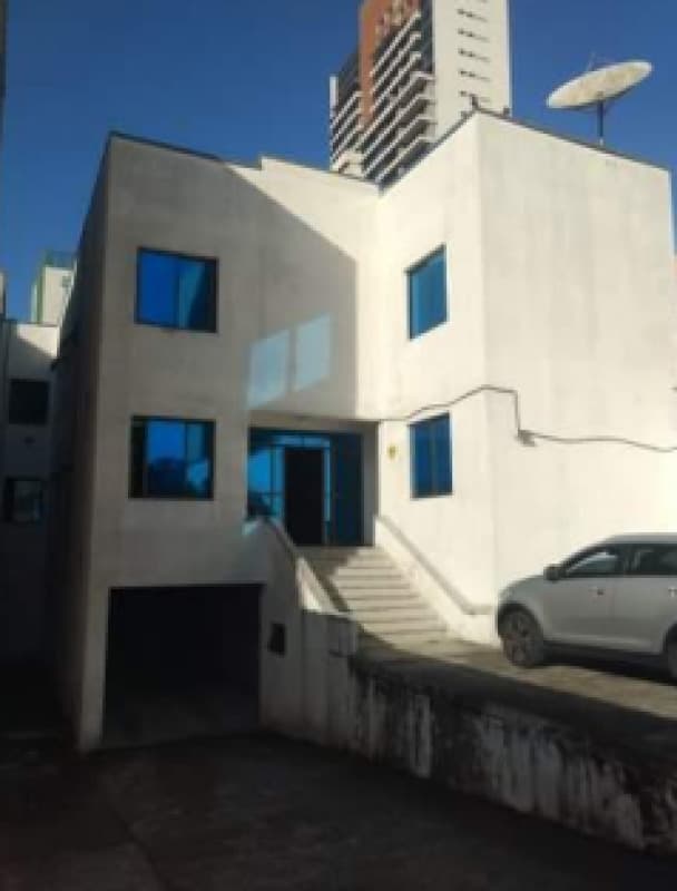 Foto 11 de 19: Comercial em leilão em Curitiba - PR — LOTE 006 Prédio com 3 Pavimentos