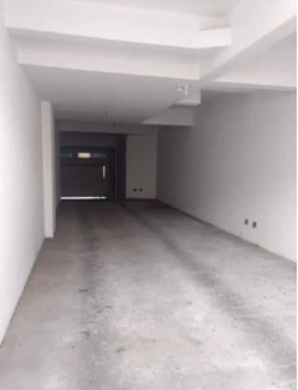 Foto 12 de 19: Comercial em leilão em Curitiba - PR — LOTE 006 Prédio com 3 Pavimentos