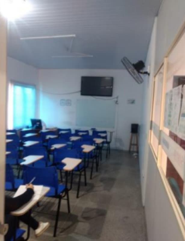 Foto 16 de 19: Comercial em leilão em Curitiba - PR — LOTE 006 Prédio com 3 Pavimentos