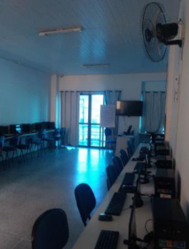 Foto 19 de 19: Comercial em leilão em Curitiba - PR — LOTE 006 Prédio com 3 Pavimentos