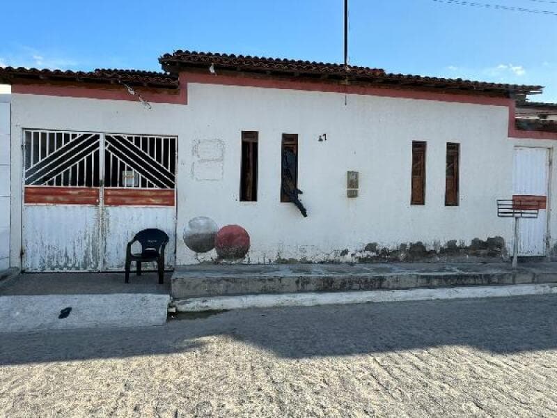 Casa em leilão em Iaçu - BA — LOTE 044 CASA - 8444405761920