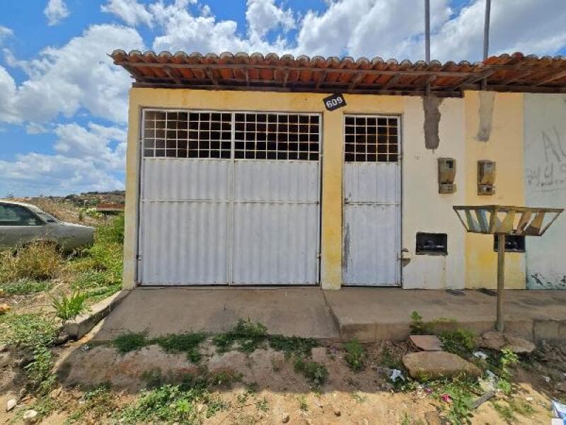 Casa em leilão em Iaçu - BA — LOTE 045 CASA - 8444417324805