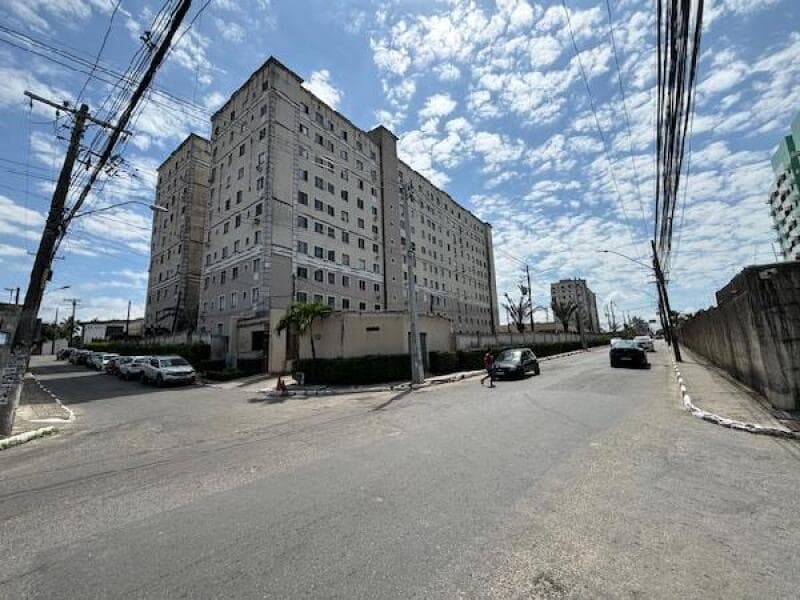 Apartamento em leilão em Lauro De Freitas - BA — LOTE 052 Cond Spazio Solarium - 1555534640227