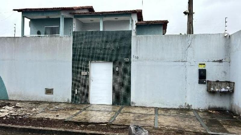 Casa em leilão em Teixeira De Freitas - BA — LOTE 072 CASA - 8113100600788