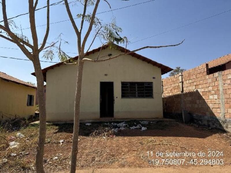 Casa em leilão em Bom Despacho - MG — LOTE 179 CASA - 8787710023417