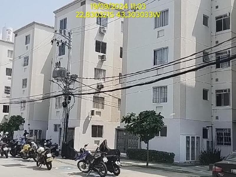 Apartamento em leilão em Rio De Janeiro - RJ — LOTE 343 APARTAMENTO - 8787710306273