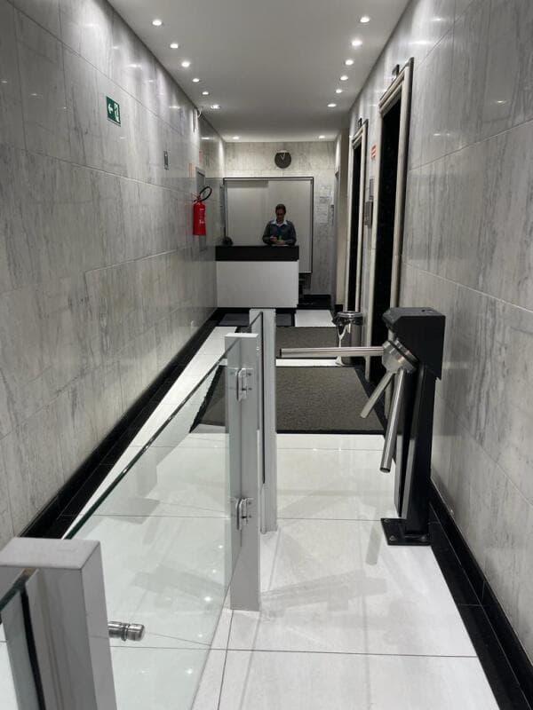 Foto 5 de 23: Comercial em leilão em Curitiba - PR — LOTE 001 LOTE CONJUNTO E GLOBAL DE SALAS COMERCIAIS