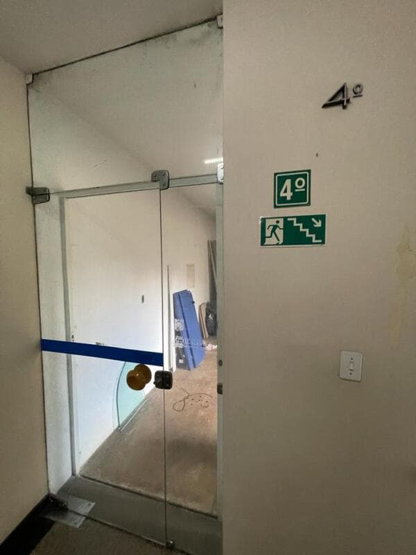 Foto 6 de 23: Comercial em leilão em Curitiba - PR — LOTE 001 LOTE CONJUNTO E GLOBAL DE SALAS COMERCIAIS