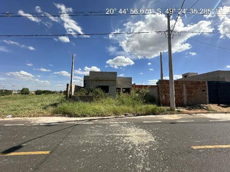 Casa em leilão em São José Do Rio Preto - SP — LOTE 557 SETPARQUE HORIZONTE - 8444426442882
