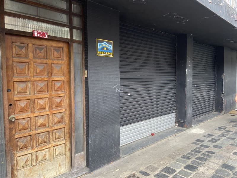 Foto 3 de 25: Comercial em leilão em Curitiba - PR — LOTE 004 Prédio com 2 Pavimentos