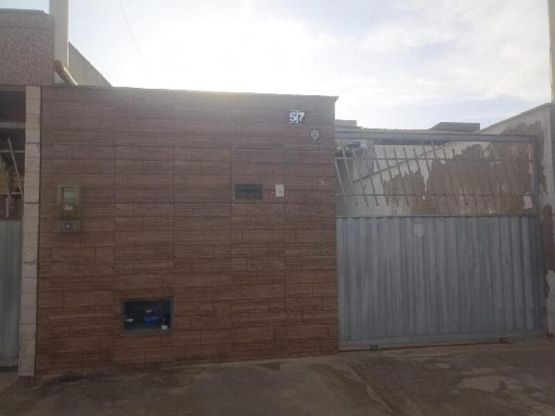 Casa em leilão em Feira De Santana - BA — LOTE 028 CASA 8444420321536