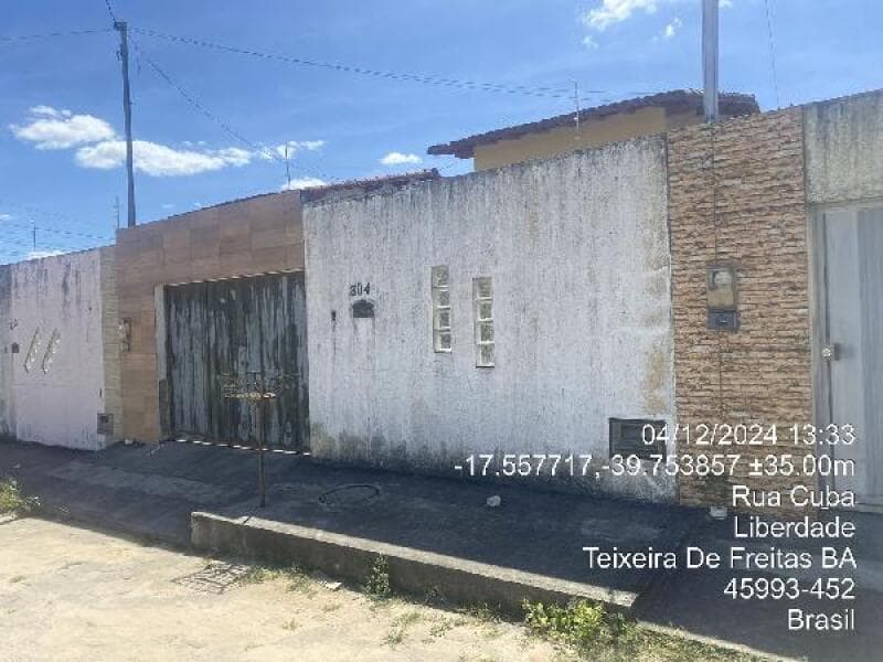 Casa em leilão em Teixeira De Freitas - BA — LOTE 060 CASA 8444406141720
