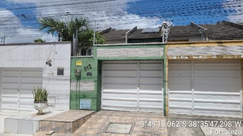 Casa em leilão em Fortaleza - CE — LOTE 068 CASA 1444404189256