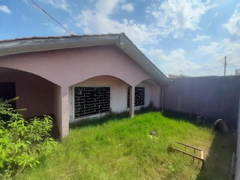 Casa em leilão em Ponta Grossa - PR — LOTE 241 Cond Res São Marcos IV 8555526801525