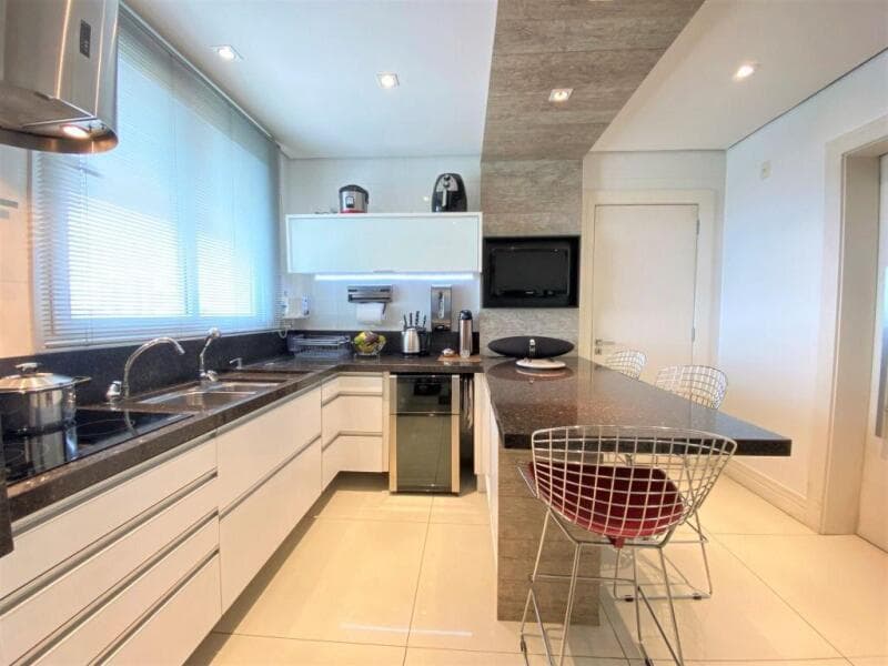 Foto 26 de 84: Apartamento em leilão em São José Dos Pinhais - PR — LOTE 003 Apartamento em SJP - Edifício Santorini