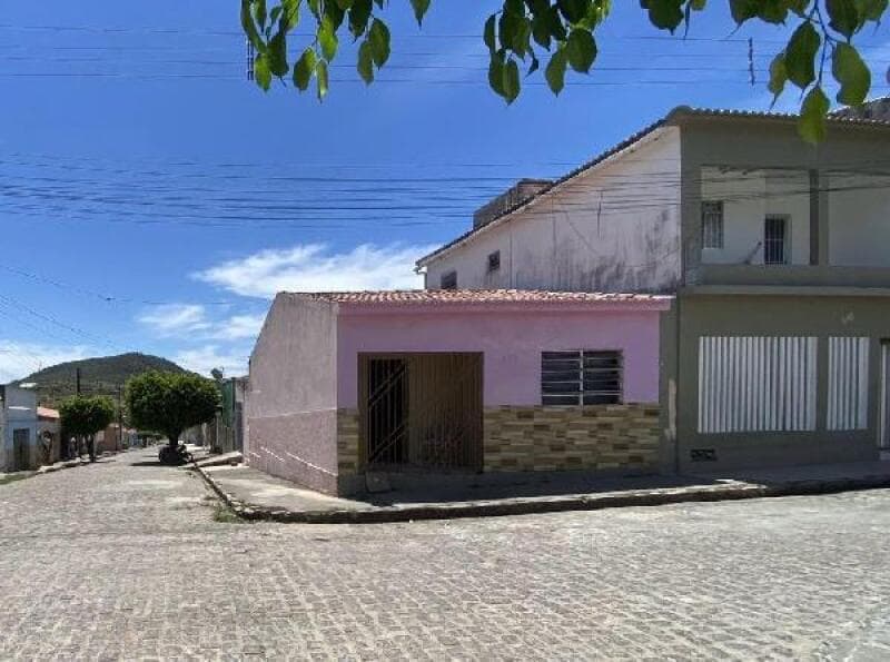 Casa em leilão em Olho D'água Das Flores - AL, bairro Centro — LOTE 007 CASA-8444404773070