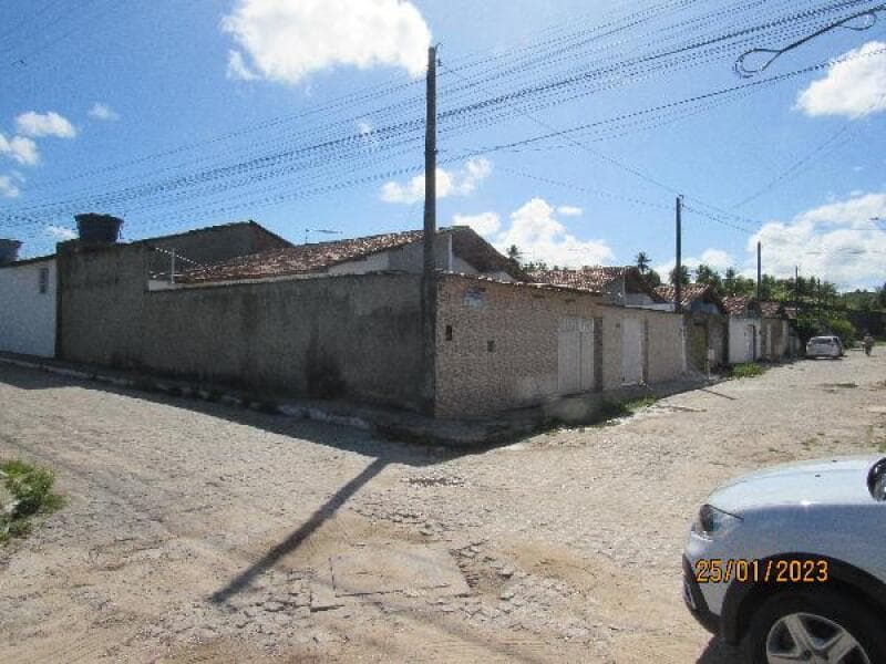 Casa em leilão em Igarassu - PE, bairro Agamenon Magalhães — LOTE 153 CONJ RES JD DAS PALMEIRAS Q4-8444404155686