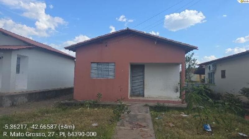 Casa em leilão em Demerval Lobão - PI — LOTE 177 CASA-8444416459340