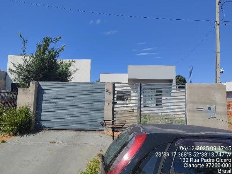 Casa em leilão em Cianorte - PR — LOTE 201 CASA-8444428347232