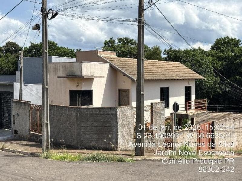 Casa em leilão em Cornélio Procópio - PR — LOTE 203 JARDIM VALE VERDE II-1444403263827