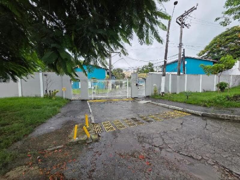 Apartamento em leilão em São Gonçalo - RJ, bairro Colubande — LOTE 373 RECANTO DOS IPES-8020970010654