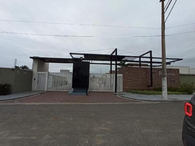 Casa em leilão em São Pedro Da Aldeia - RJ, bairro Nova São Pedro — LOTE 392 COND RES LAGUNA RESIDENCE-1444412539910