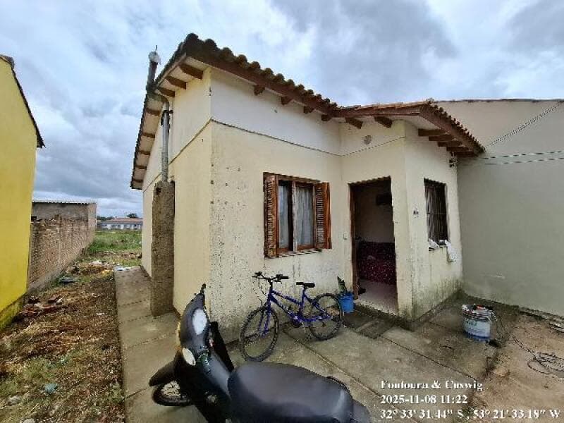 Casa em leilão em Jaguarão - RS — LOTE 422 CASA-8444416627197