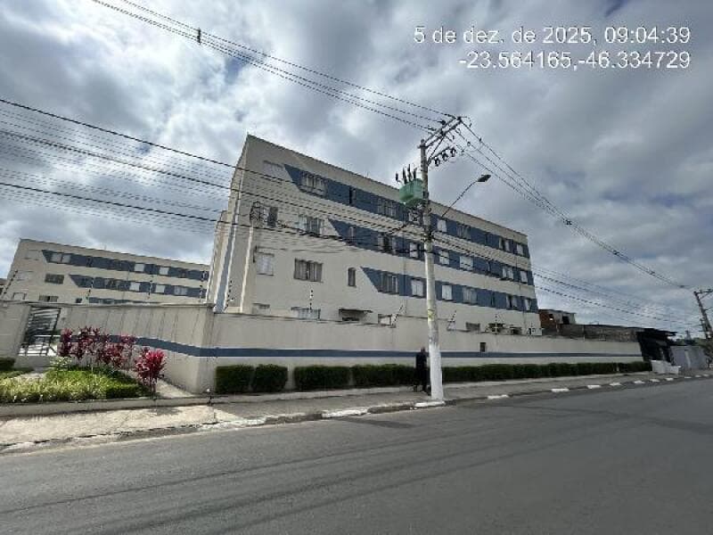 Apartamento em leilão em Suzano - SP — LOTE 581 COND RES GRECIA-8787714808320