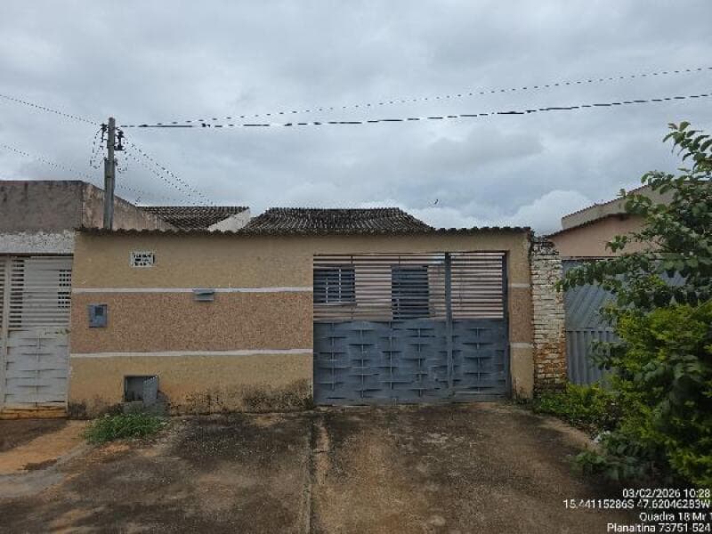 Casa em leilão em Planaltina - GO, bairro Setor Norte — LOTE 048 COND RES SARAH VI-1444418684955
