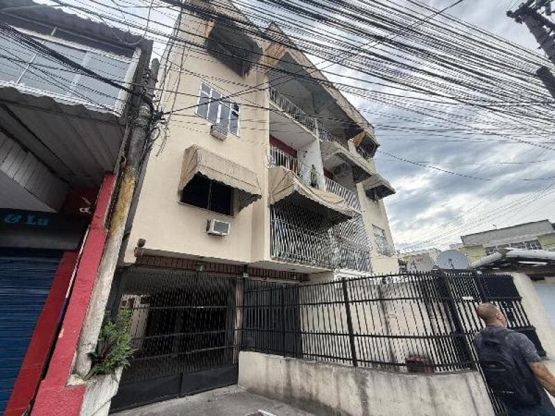 Apartamento em leilão em São Gonçalo - RJ — LOTE 326 COND ED NOVA ROSALINDA-8444429352051