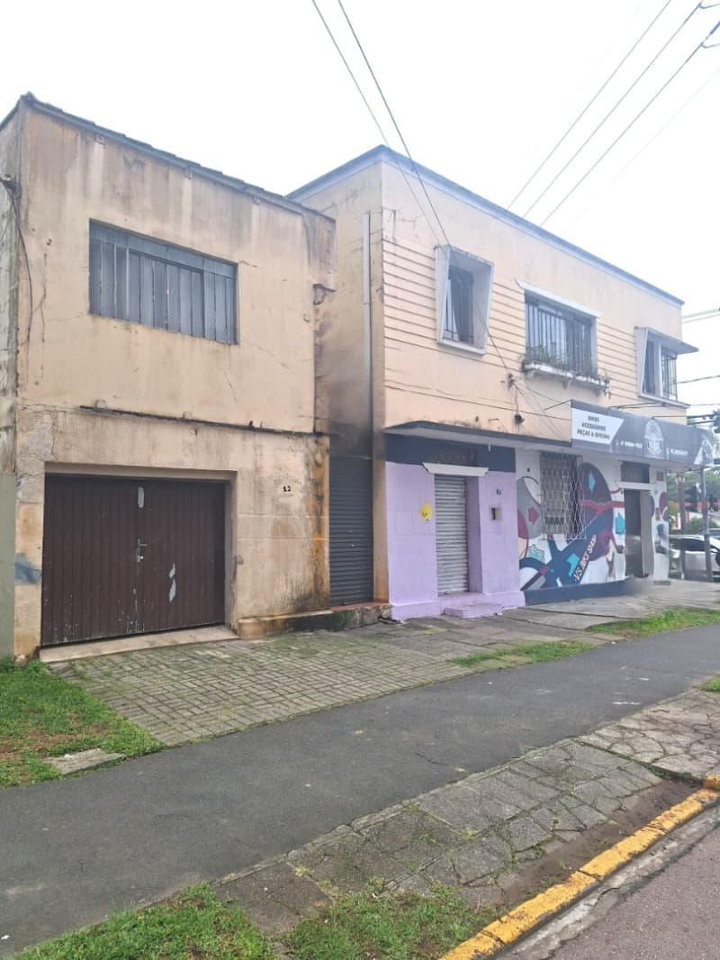 Foto 2 de 11: Comercial em leilão em Curitiba - PR, bairro Cristo Rei — LOTE 003 PRÉDIO NO BAIRRO CRISTO REI (CURITIBA)