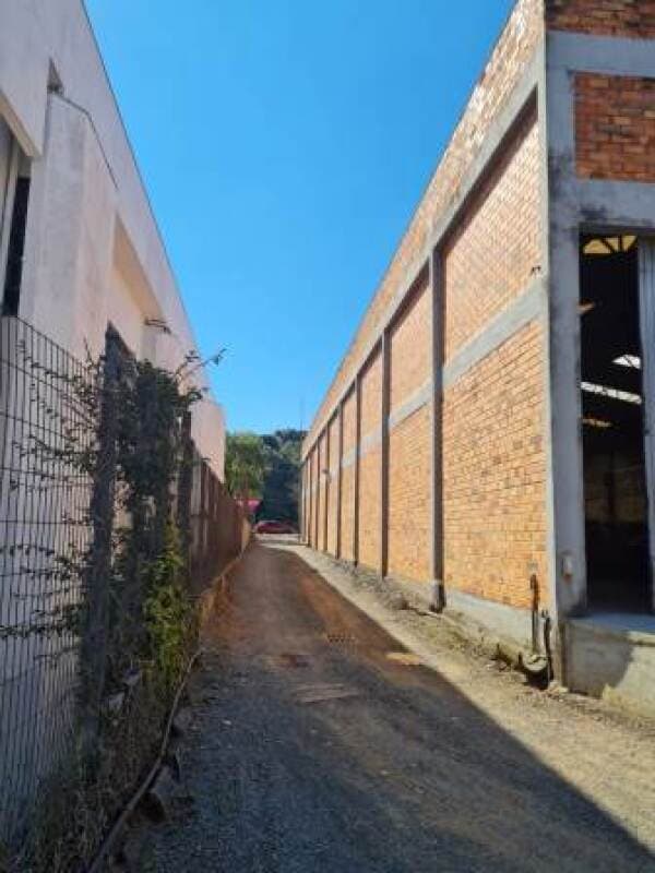 Foto 5 de 50: Comercial em leilão em Curitiba - PR, bairro Cidade Industrial — LOTE 001 BARRACÃO INDUSTRIAL E DE SERVIÇOS