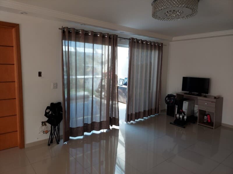 Foto 35 de 74: Casa em leilão em São José Dos Pinhais - PR, bairro Jardim Itália — LOTE 002 RESIDÊNCIA EM CONDOMÍNIO