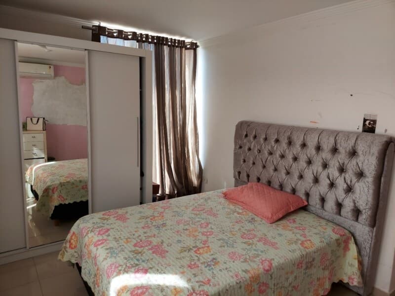 Foto 56 de 74: Casa em leilão em São José Dos Pinhais - PR, bairro Jardim Itália — LOTE 002 RESIDÊNCIA EM CONDOMÍNIO
