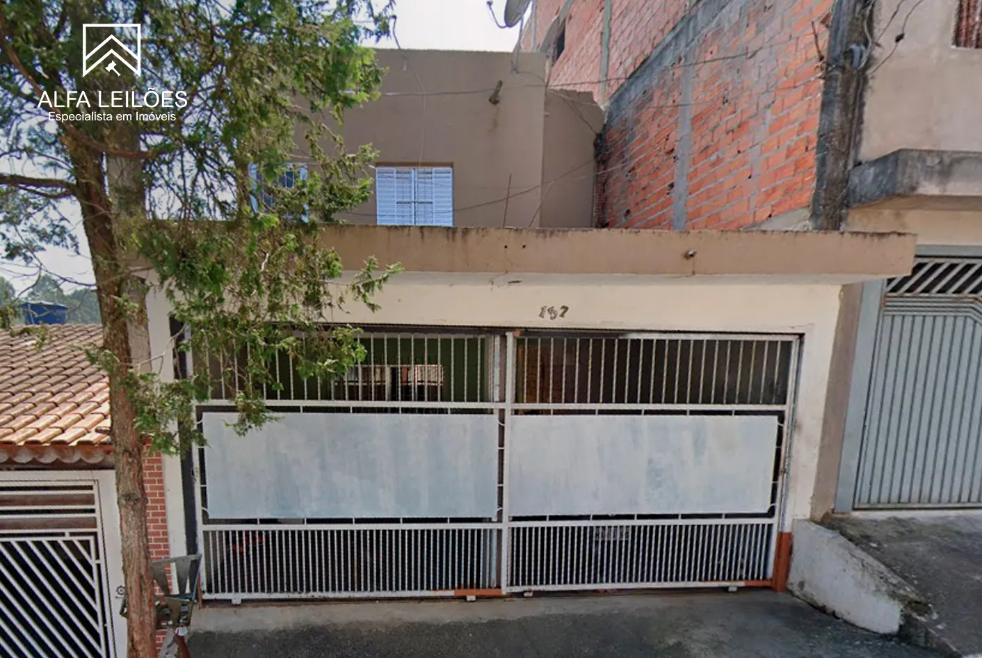 Casa em leilão em São Paulo - SP, bairro Jardim Iporã — Leilão De Sobrado No Jardim Iporã (sp)