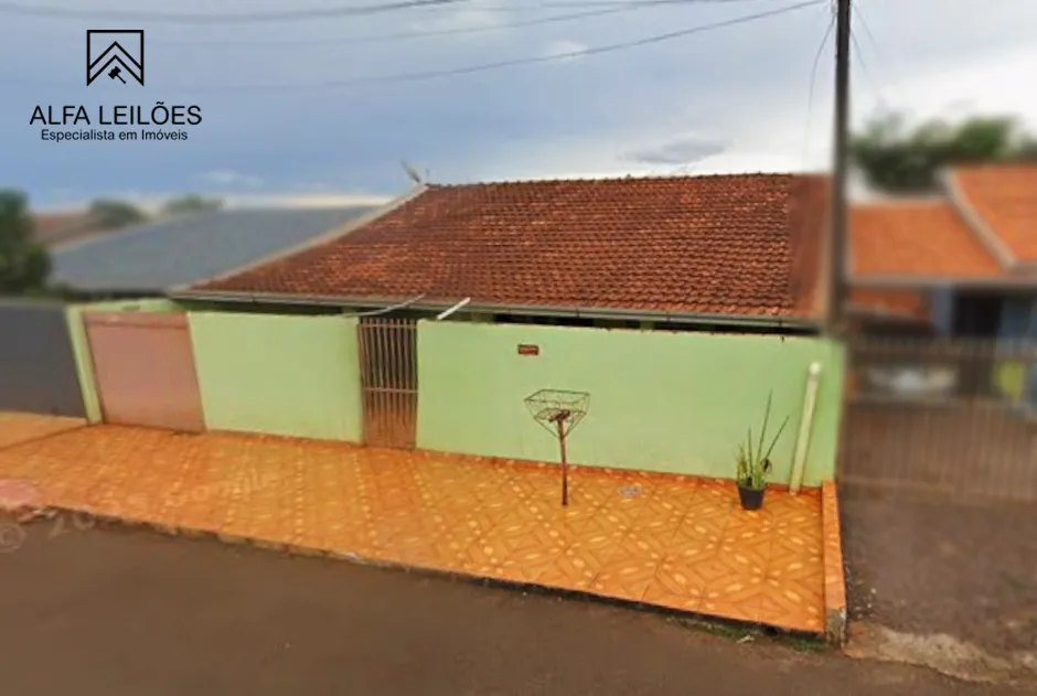Foto 2 de 3: Casa em leilão em Nova Aurora - PR, bairro Centro — Nova Aurora (PR) – Casa no Centro com 206m² de Terreno