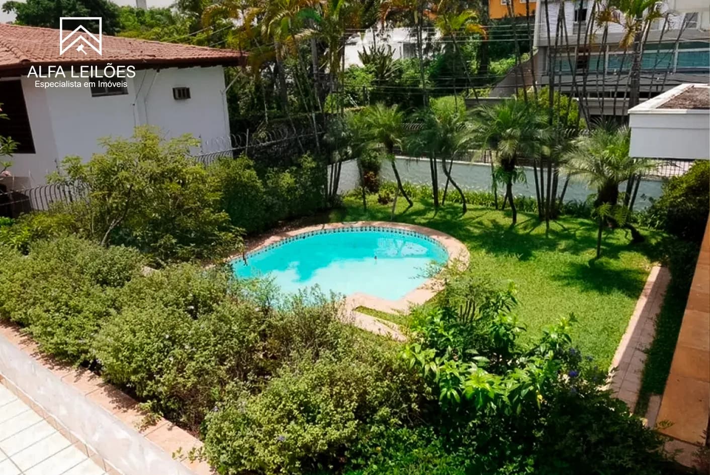 Foto 7 de 22: Casa em leilão em São Paulo - SP, bairro Jardim Guedala — Leilão de Sobrado de Alto Padrão no Jardim Guedala (SP)