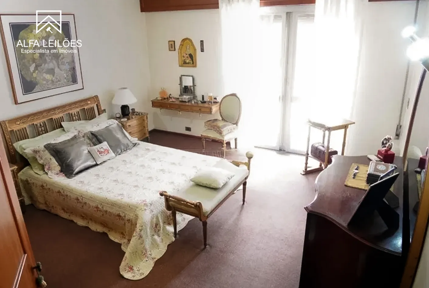 Foto 10 de 22: Casa em leilão em São Paulo - SP, bairro Jardim Guedala — Leilão de Sobrado de Alto Padrão no Jardim Guedala (SP)