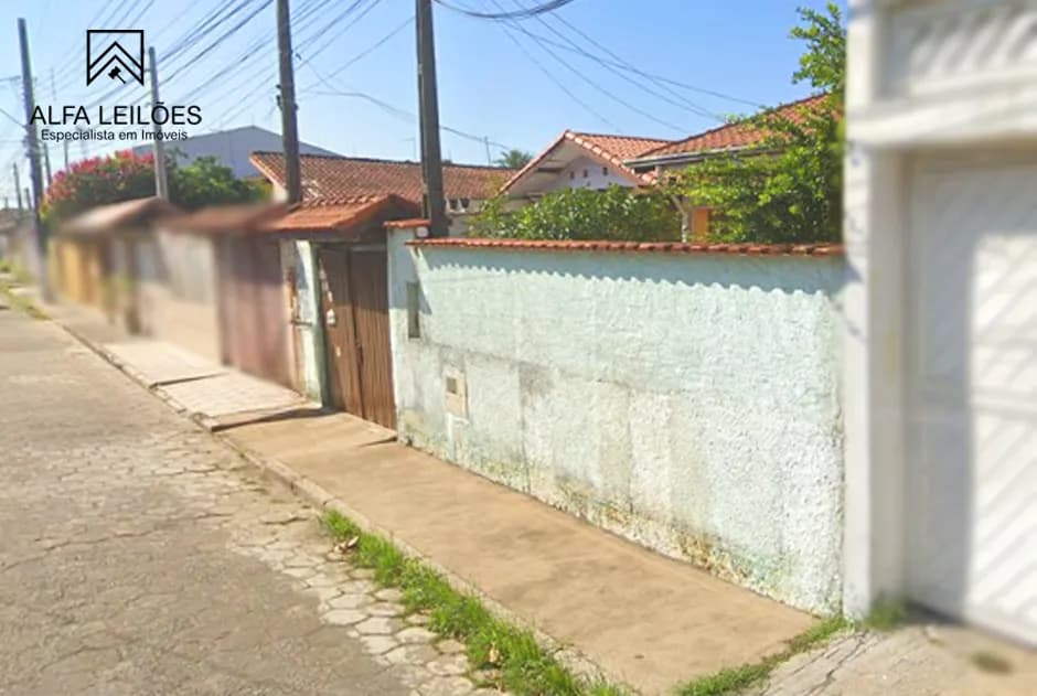 Foto 2 de 3: Casa em leilão em Itanhaém - SP — Leilão de Casa em Itanhaém (SP)