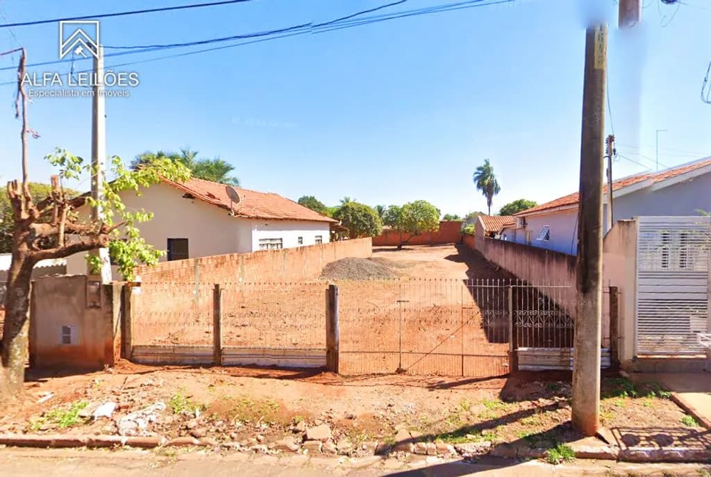 Foto 1 de 3: Terreno em leilão em Sud Mennucci - SP, bairro Loteamento Bandeirantes D’oeste 129 — Leilão de Terreno em Sud Mennucci (SP)