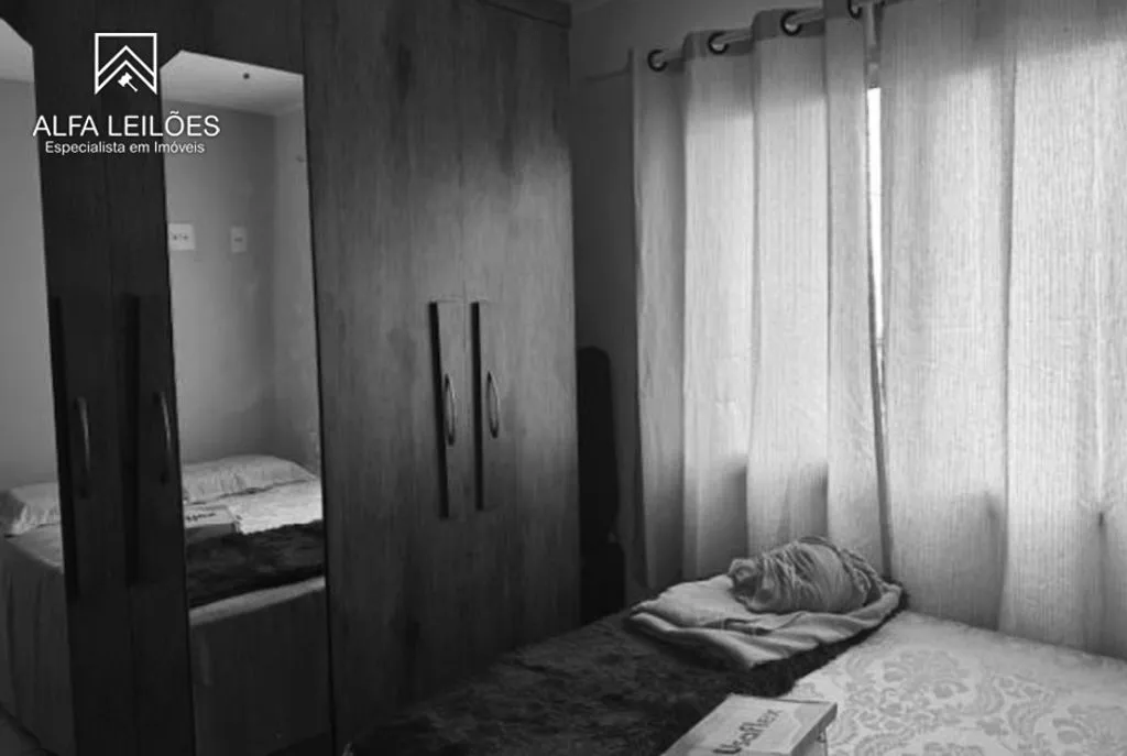 Foto 4 de 13: Apartamento em leilão em Goiânia - GO, bairro Vila São Luiz — Leilão de Apartamento em Goiânia (GO) - Lote 01 do Edital
